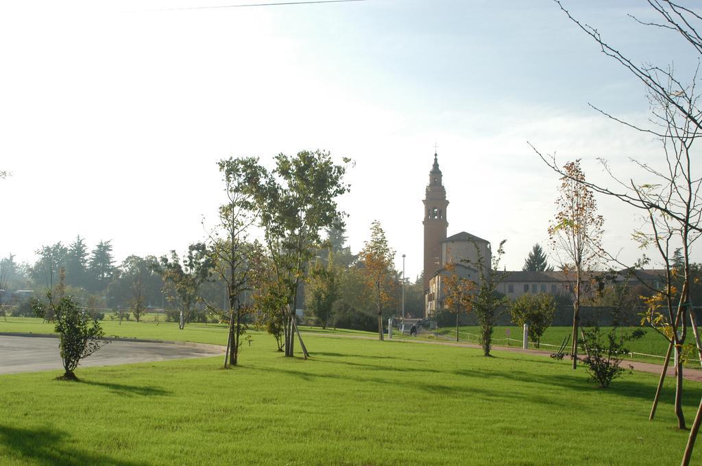 Hotel Conteverde Montecchio Emilia Buitenkant foto